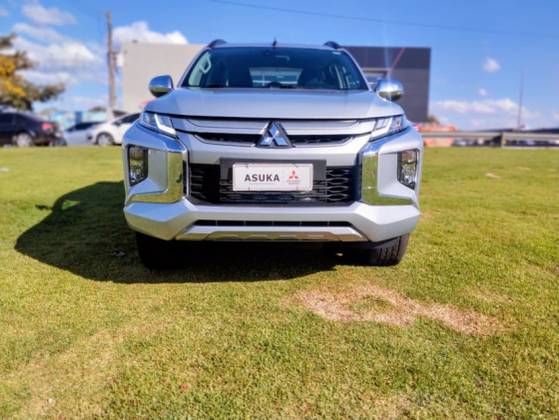 MITSUBISHI L200 TRITON 2.4 16V TURBO DIESEL SPORT HPE CD 4P 4X4 AUTOMÁTICO